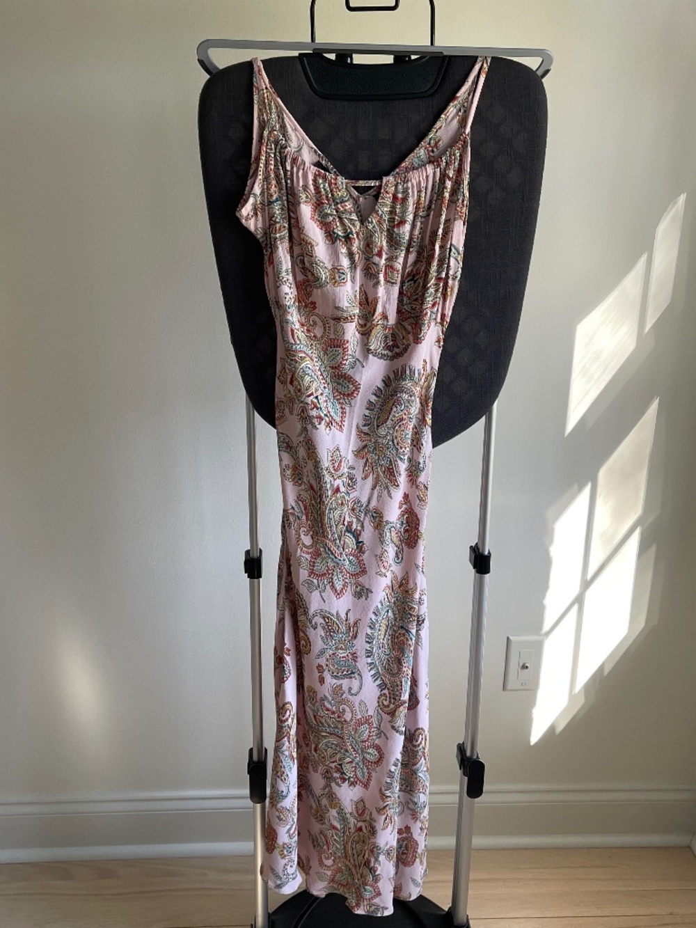 Angie Pink Paisley Boho Midi Dress Pink Floral Slip Dress Size M Fits Like XS/S - Picture 3 of 10